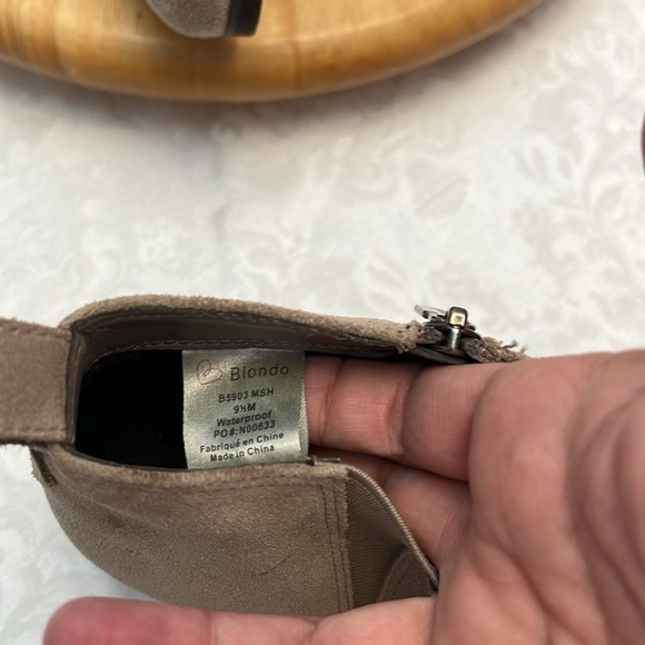 Blondo Liam Suede Ankle Booties Size Zip Open Toe Ankle Boot - Picture 11 of 11